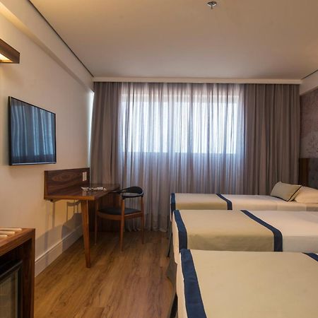 Hotel Luzeiros Recife Exterior foto A room at the hotel