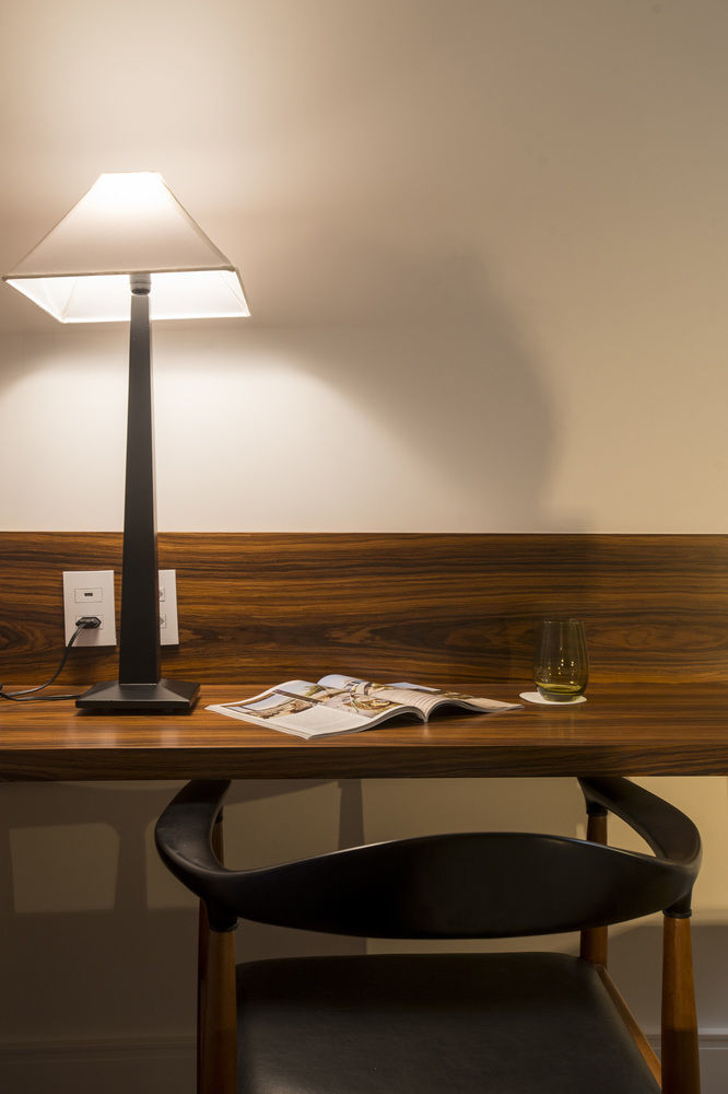 Hotel Luzeiros Recife Exterior foto A lamp on a desk
